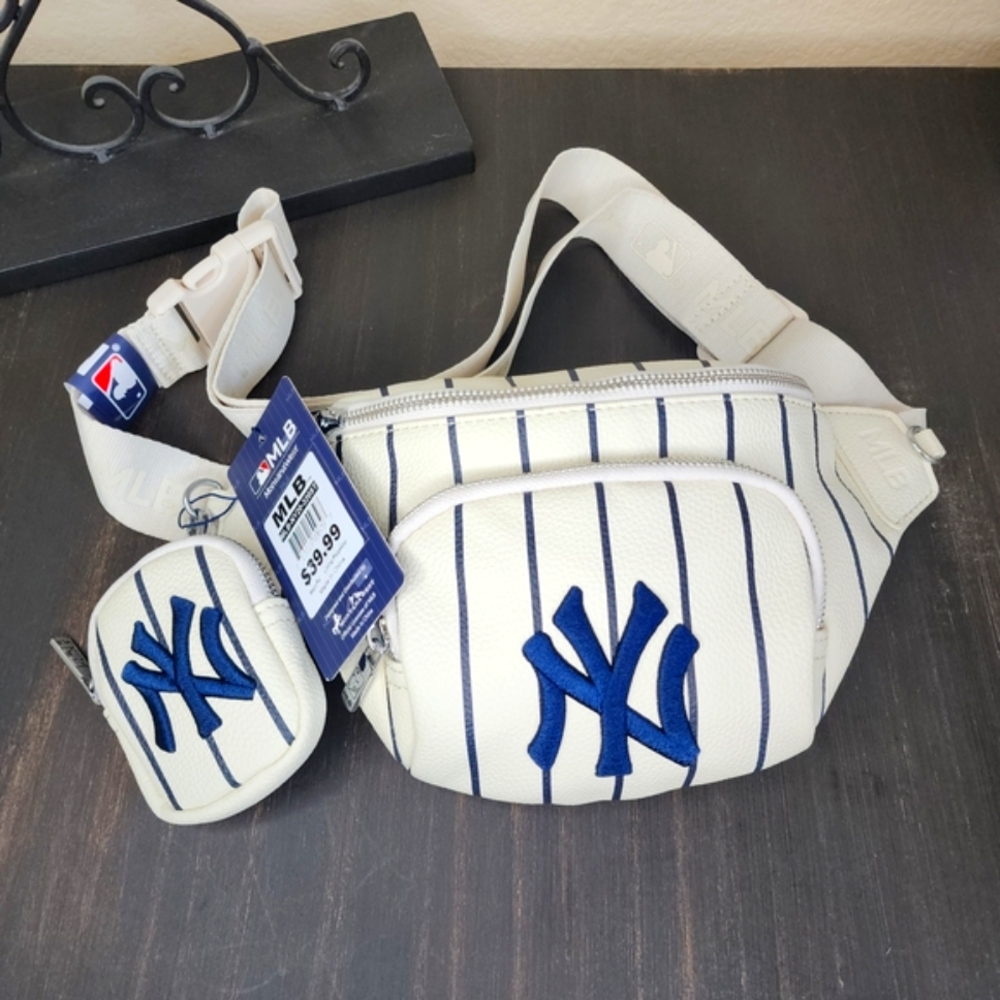 MLB New York Yankees Pin Stripe Fanny Pack Chest Bag Belt Bag Montana West